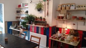 Siblings Home middle room